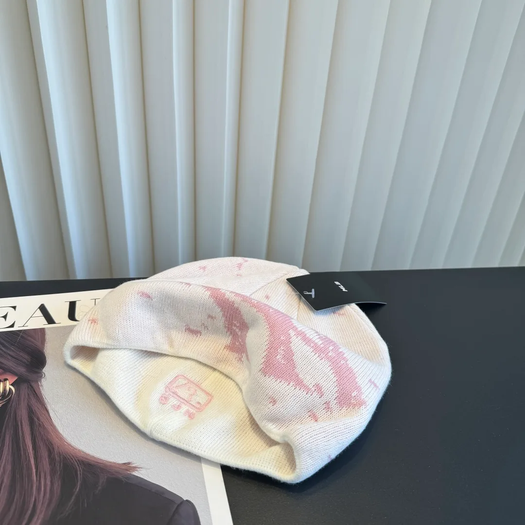 MLB NY Knit Beanie in White · view 8