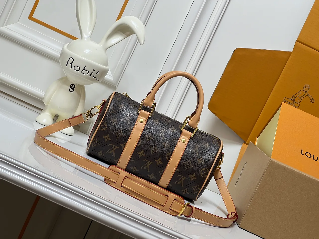 Louis Vuitton Canvas Barrel Bag in Brown · view 4