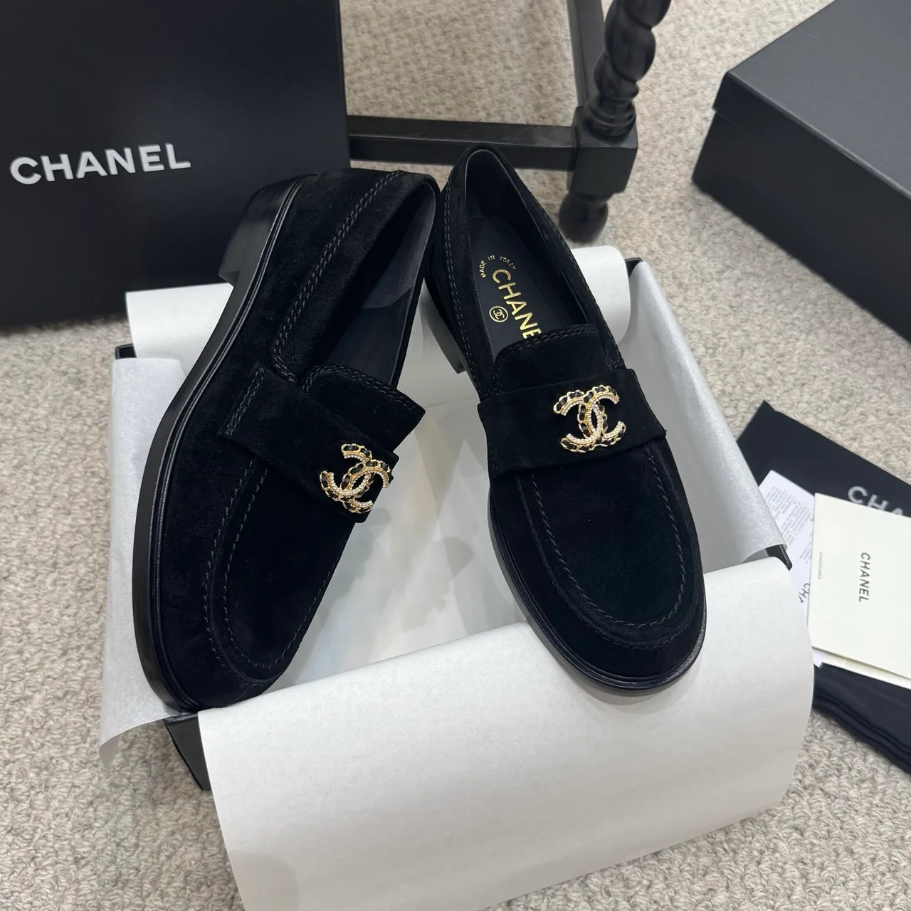 Chanel Cowhide Glossy Loafers in Black · view 4