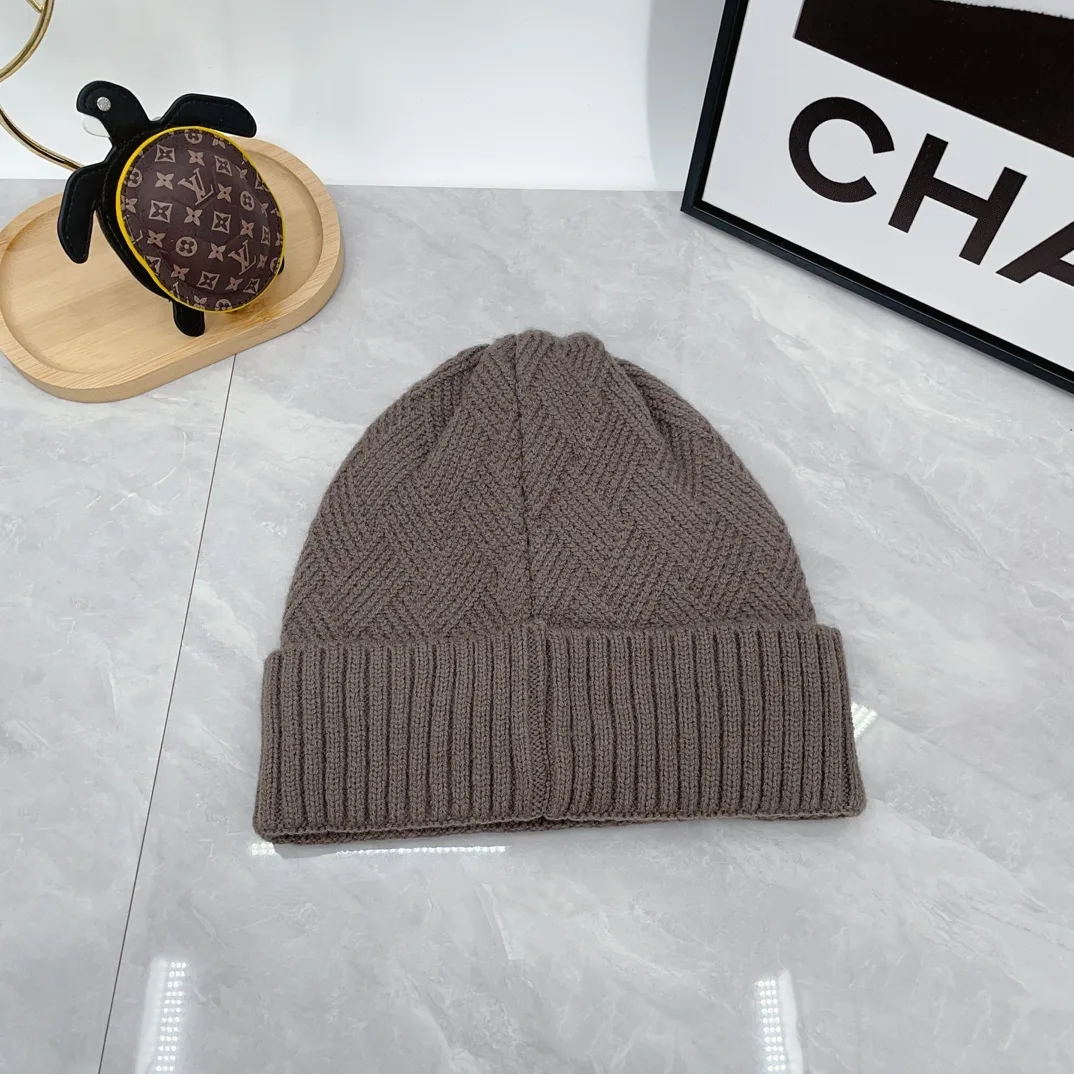 Prada Ribbed Hat and Scarf Set in Brown · view 5