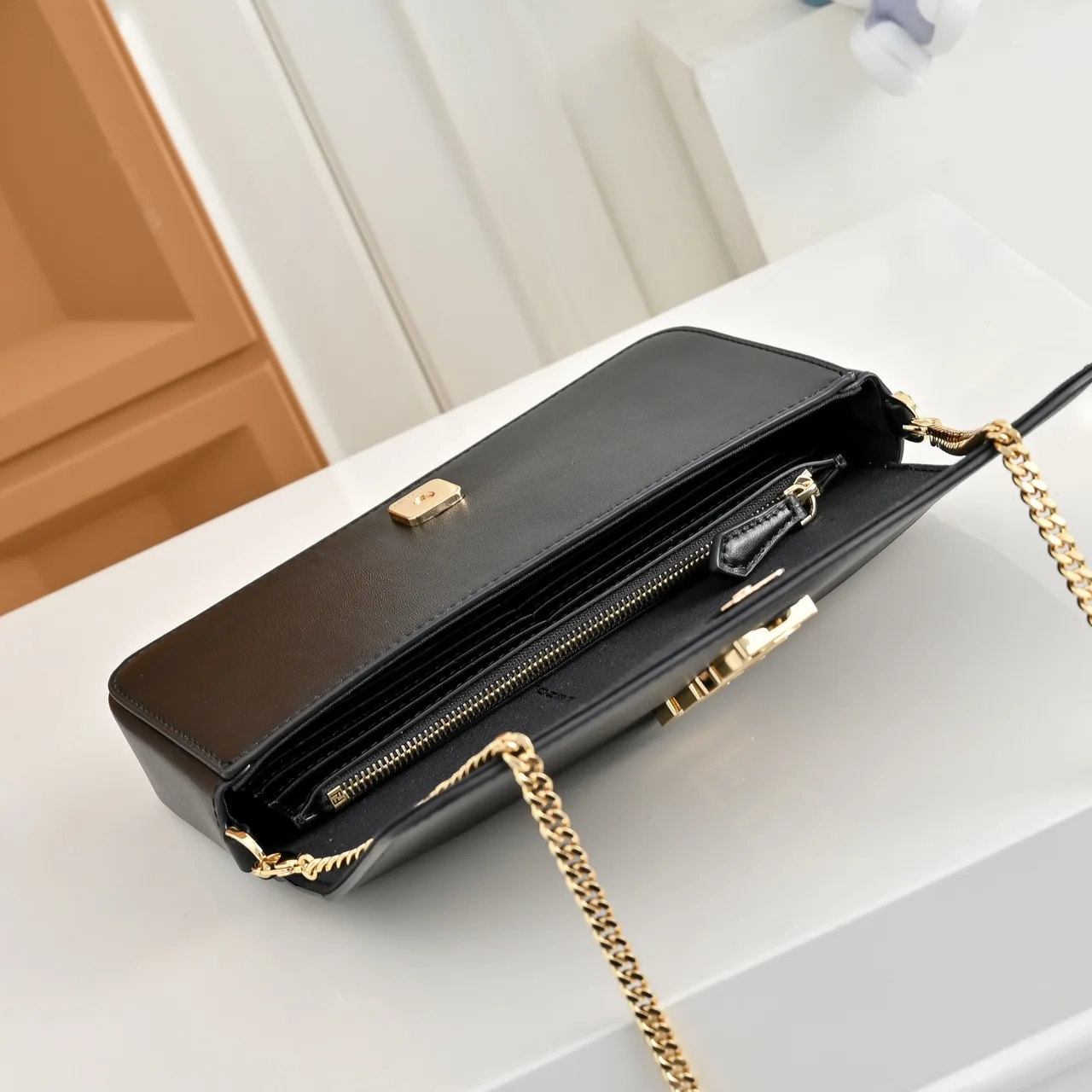 Fendi Clutch in Black · view 8