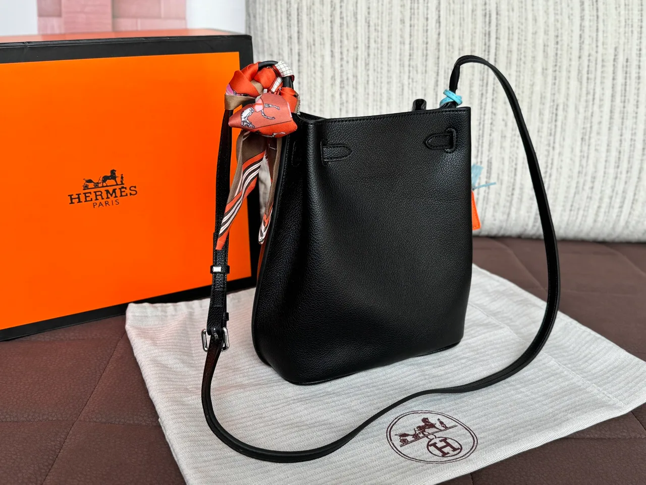 Hermes Glossy Phone Pouch in Black · view 4