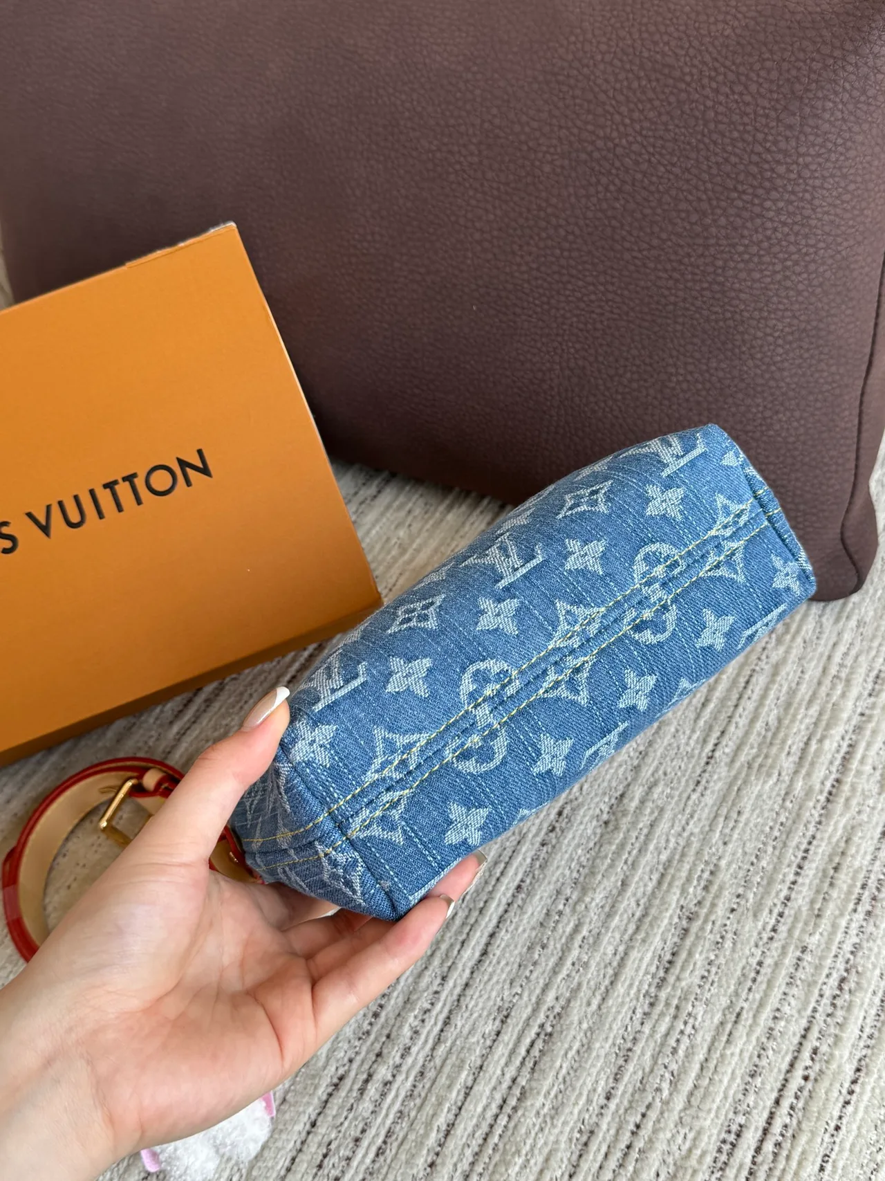 Louis Vuitton Hobo Bag in Blue · view 4