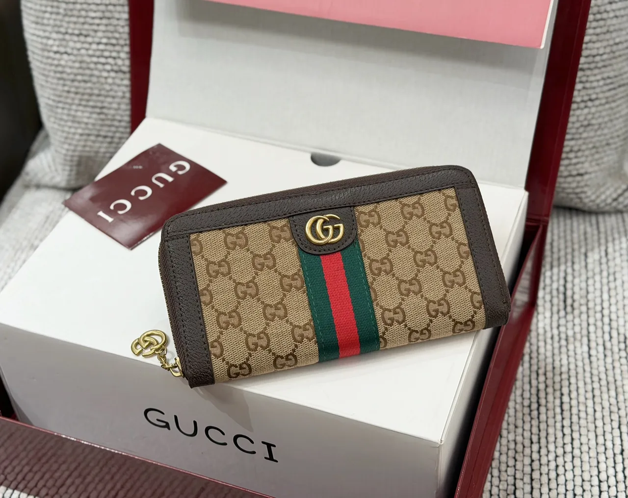 Gucci Zip-Around Wallet in Grey & Beige & Brown & Black · view 3