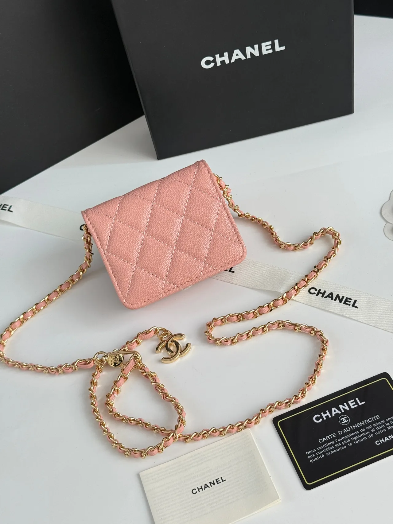 Chanel Quilted Wallet in Pink · view 3