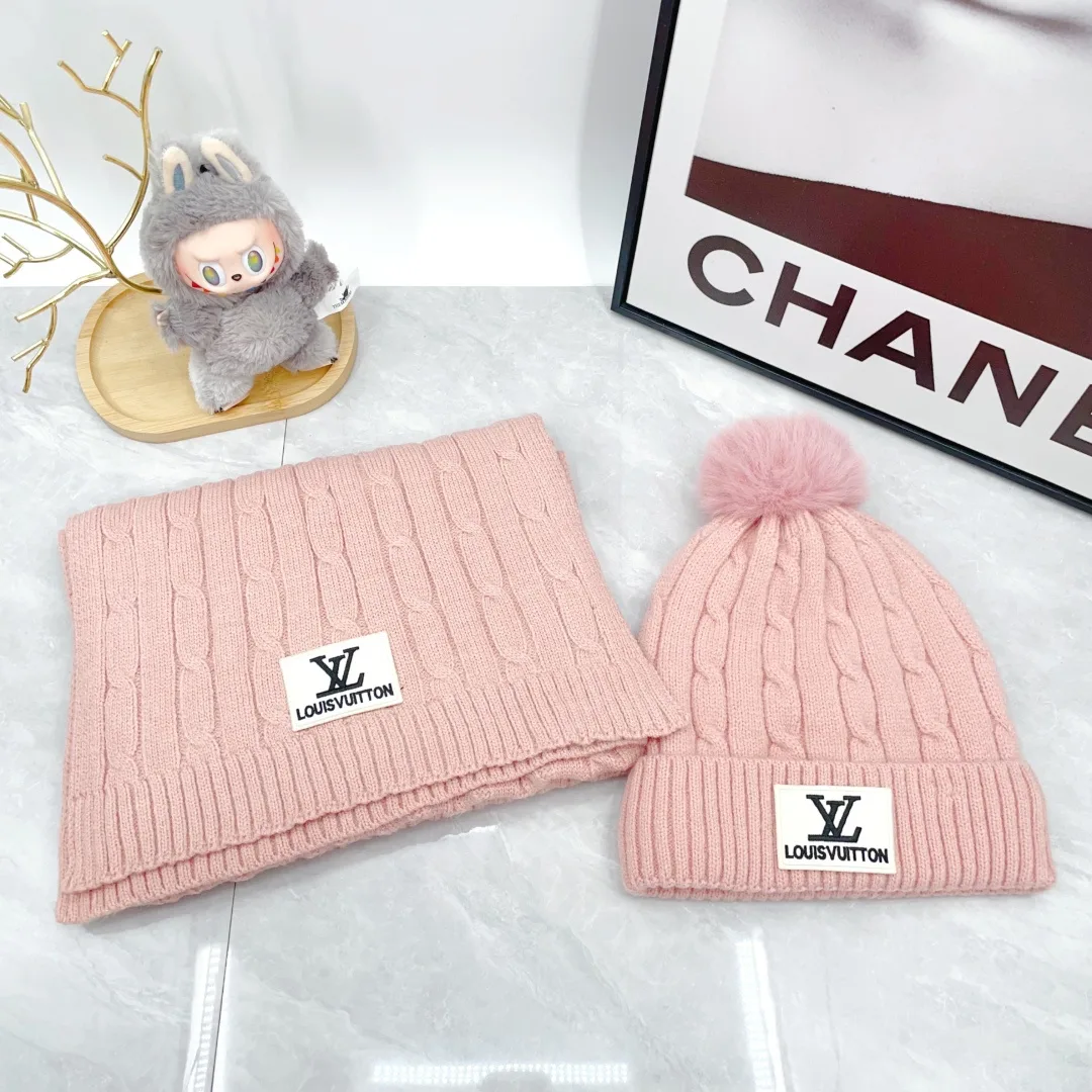 Louis Vuitton Wool Pom-Pom Hat and Scarf Set in Pink · view 3