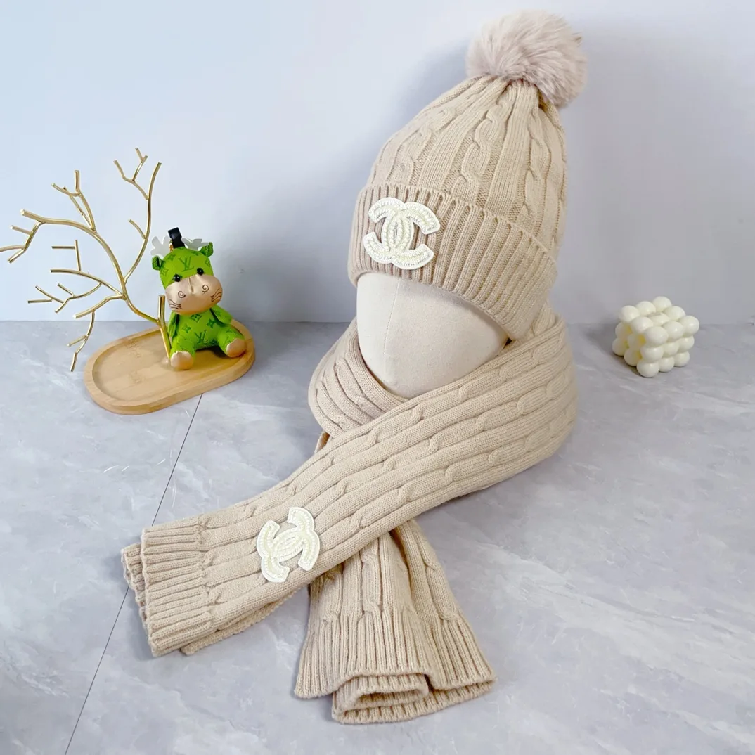 Chanel Wool Hat and Scarf Set in Beige · view 2