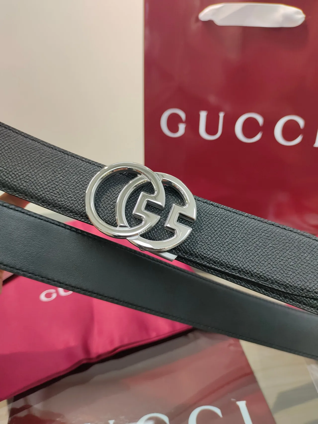 Gucci Calfskin Glossy Belt in Black · view 5