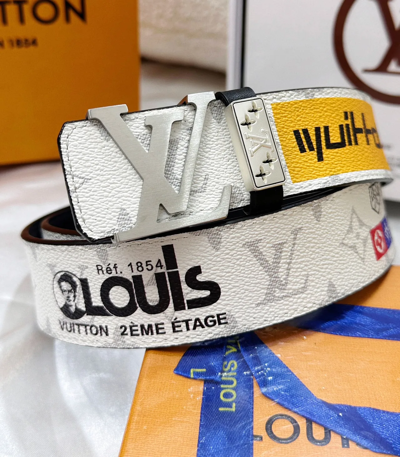 Louis Vuitton Cowhide Belt in White · view 2