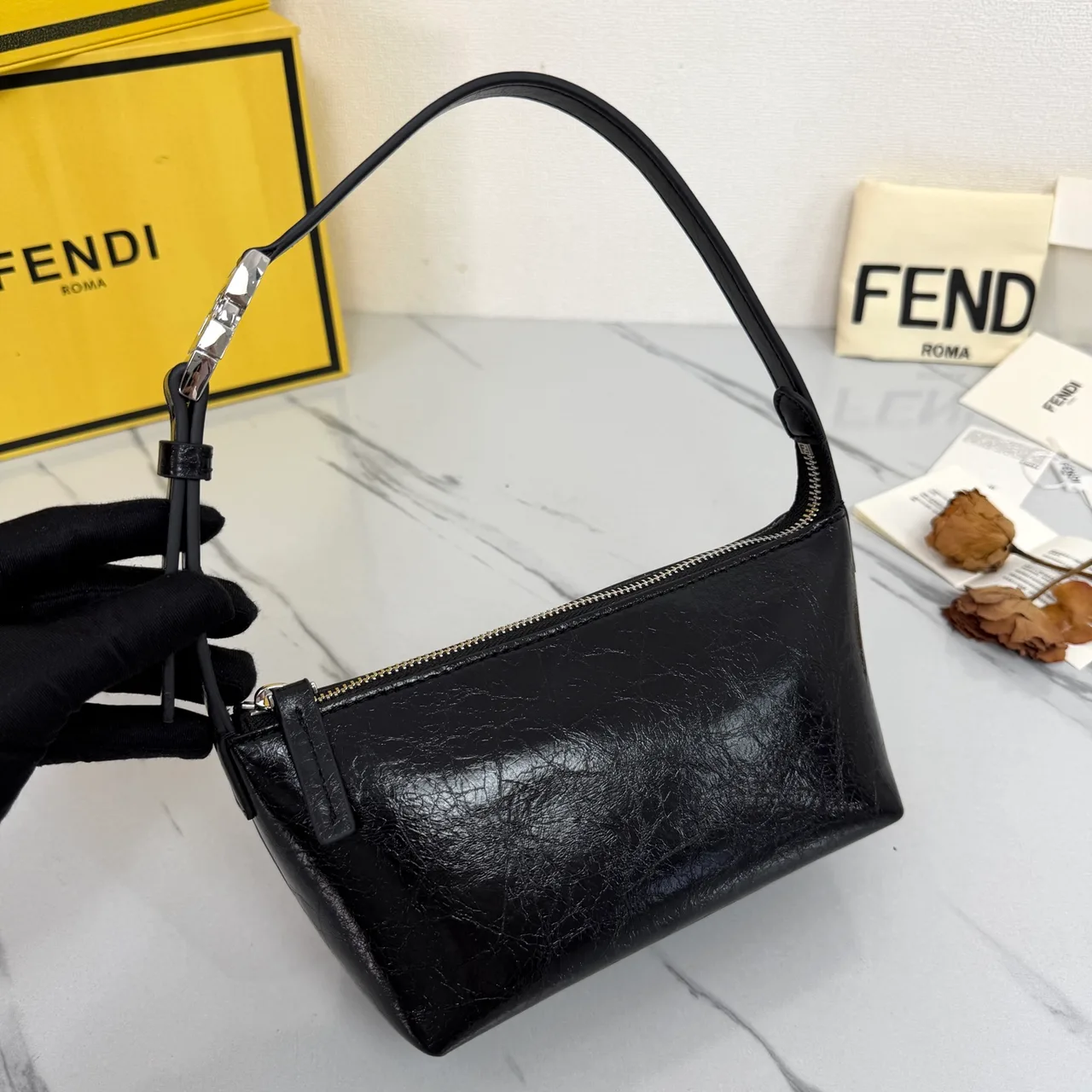Fendi Baguette Cowhide Hobo Bag in Black · view 3