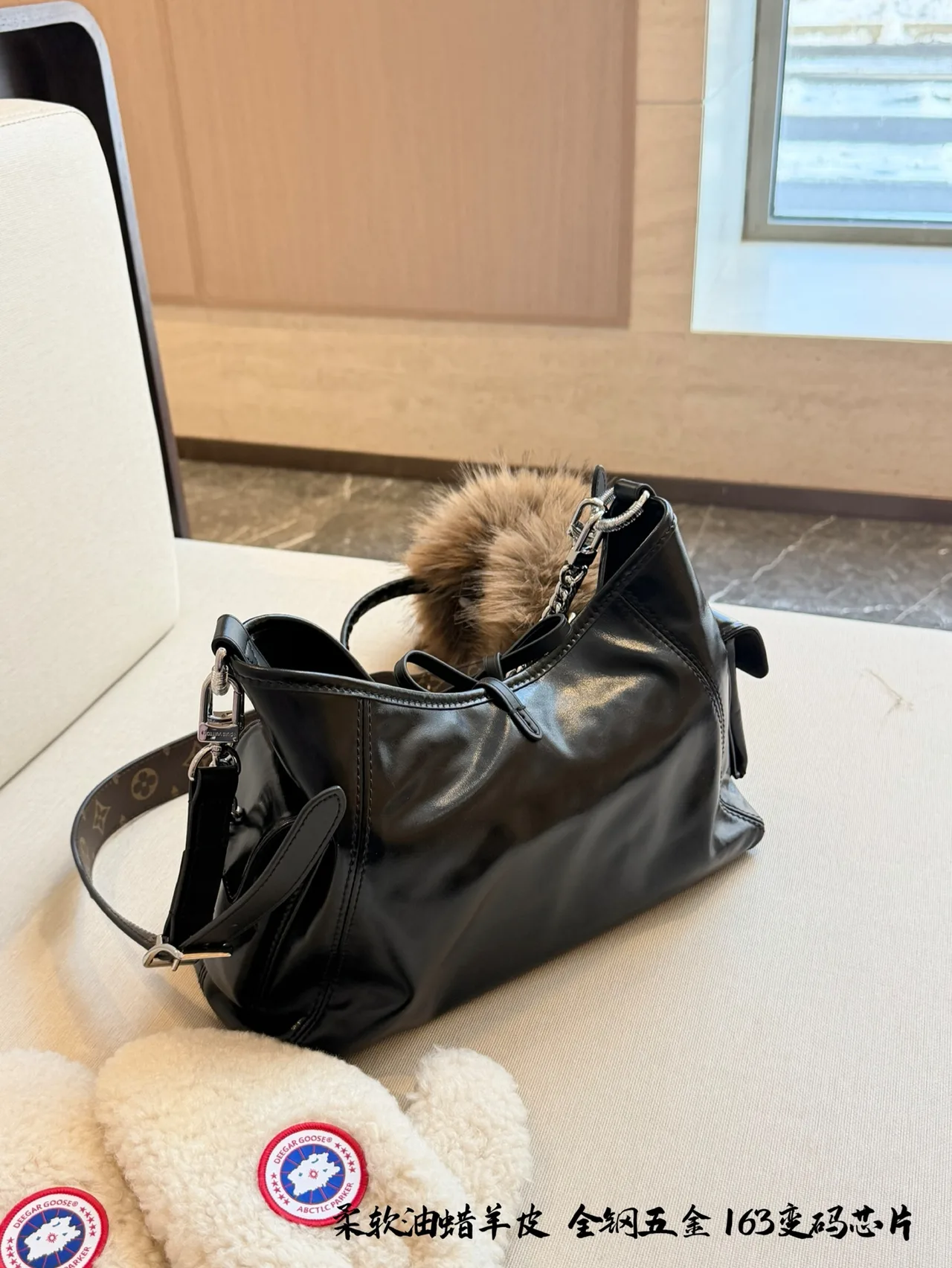 Louis Vuitton Sheepskin Shoulder Bag in Black · view 3