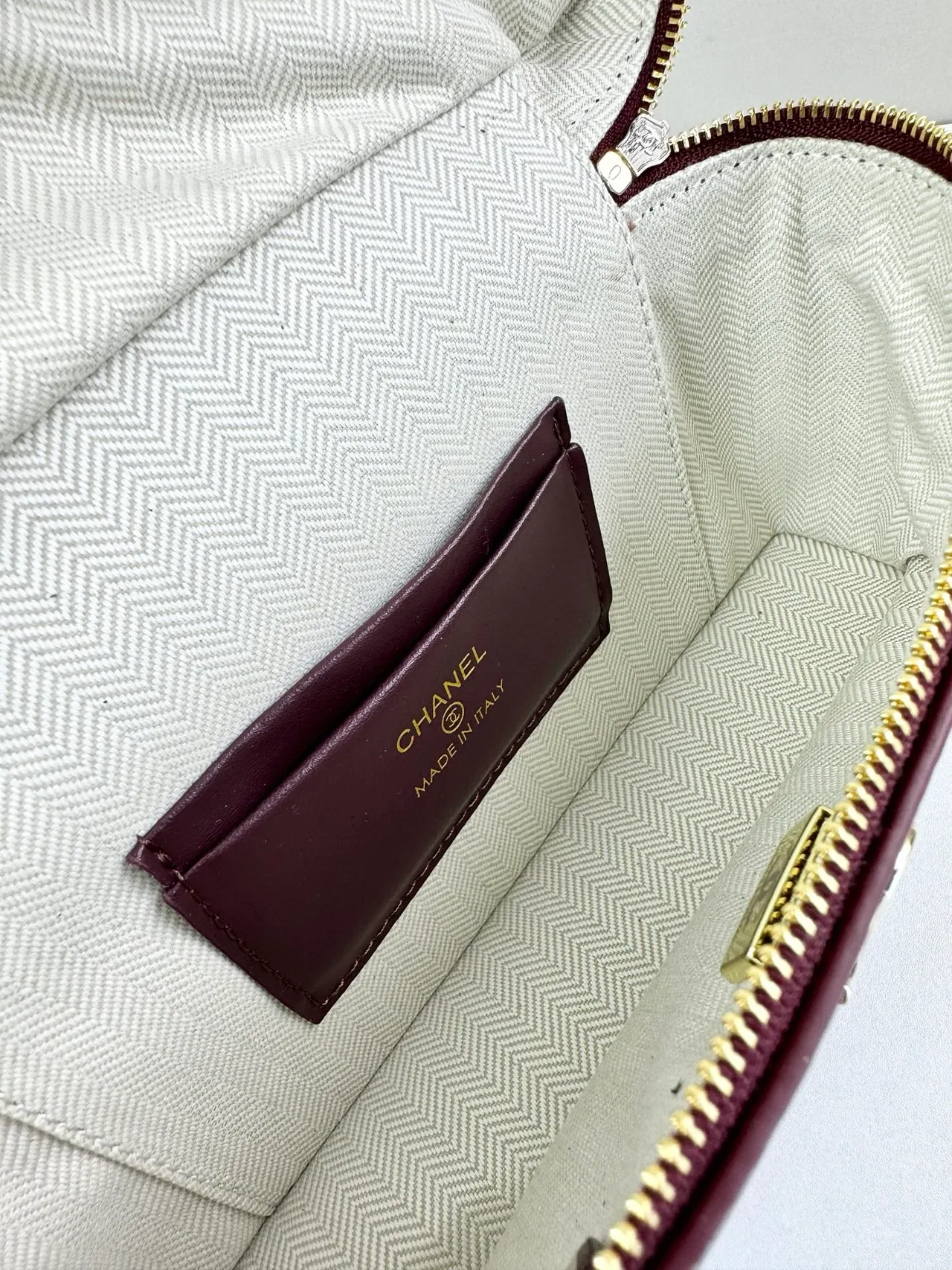 Chanel Cowhide Smooth Crossbody Bag in Burgundy · view 7