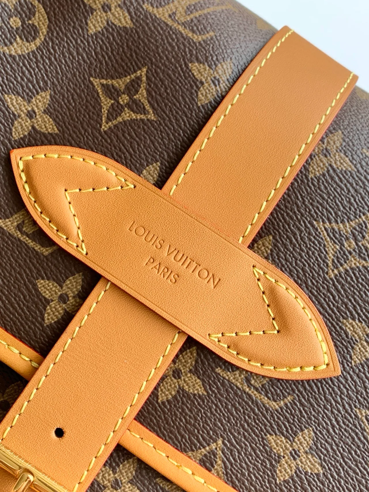Louis Vuitton Monogram Glossy Crossbody Bag in Brown · view 5