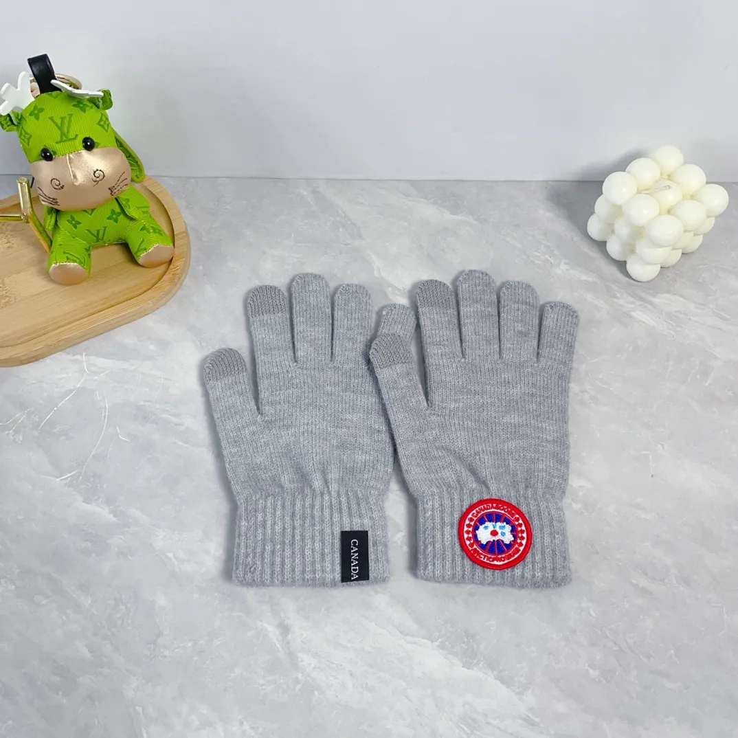 Canada Goose Wool Hat Scarf and Gloves Set in Grey · view 6