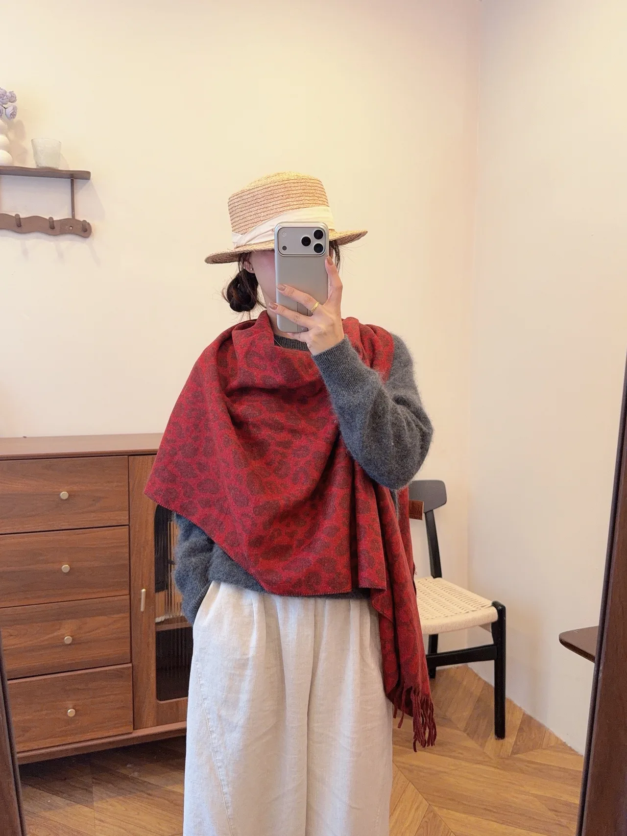 Leopard-Pattern Fringe Scarf in Red & Grey · view 5