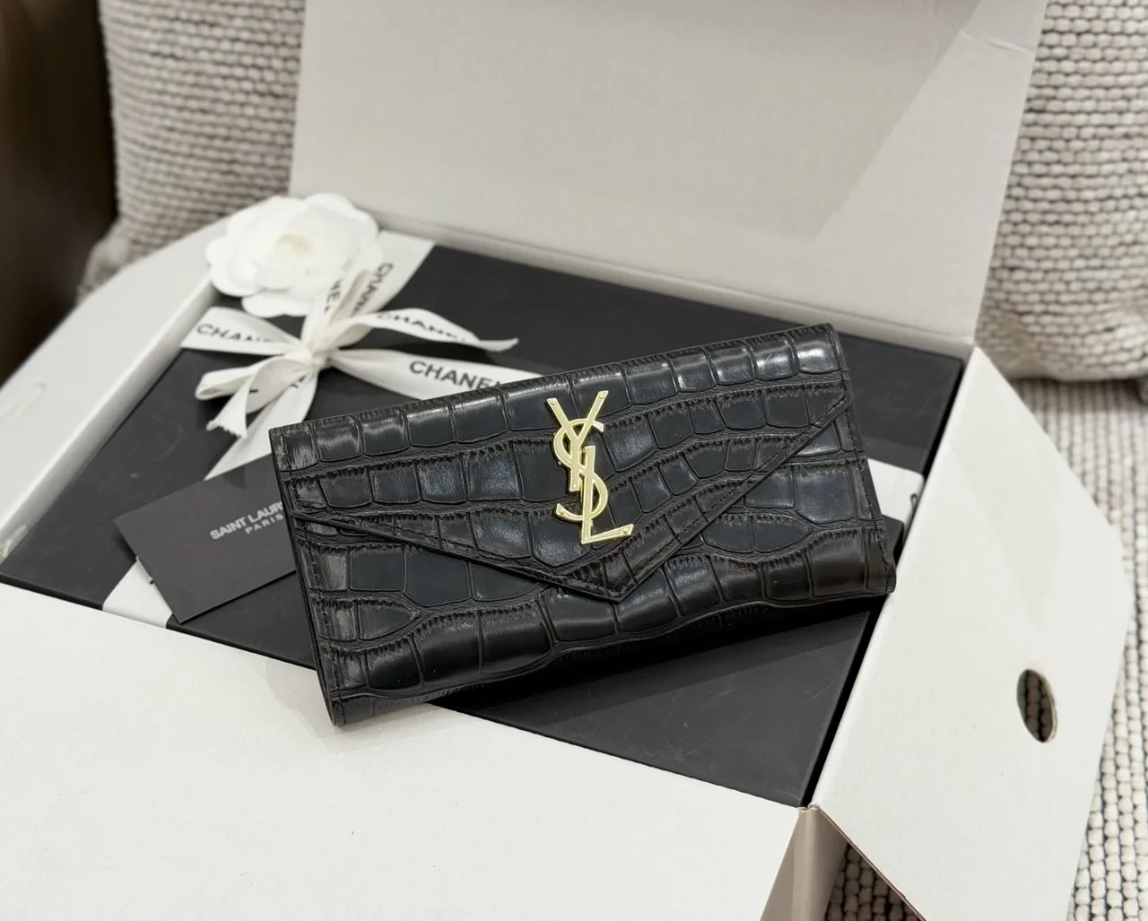Saint Laurent Long Wallet in Beige & Black & Brown · view 7