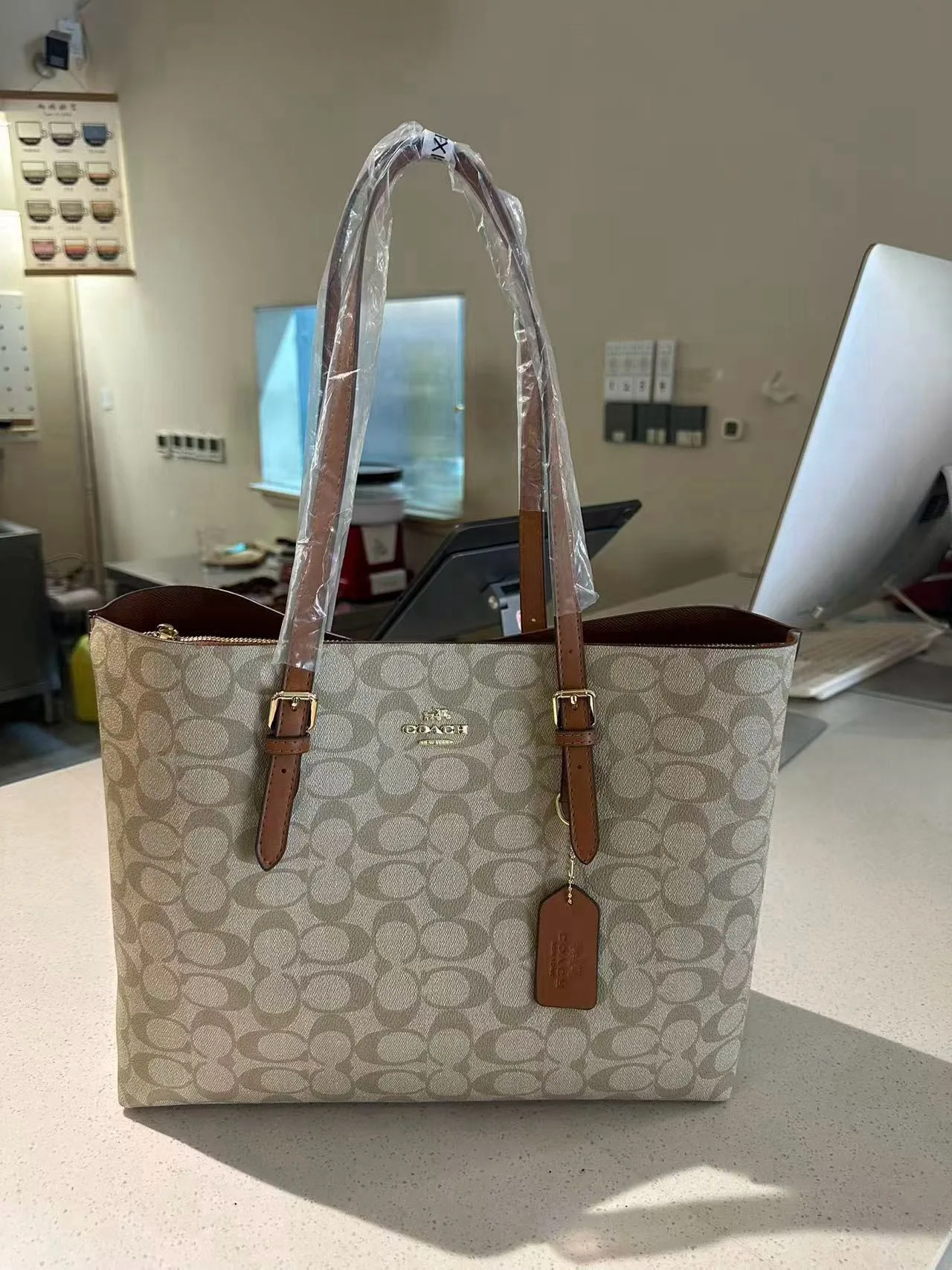 Coach 7018 Tote in Black & Beige · view 2