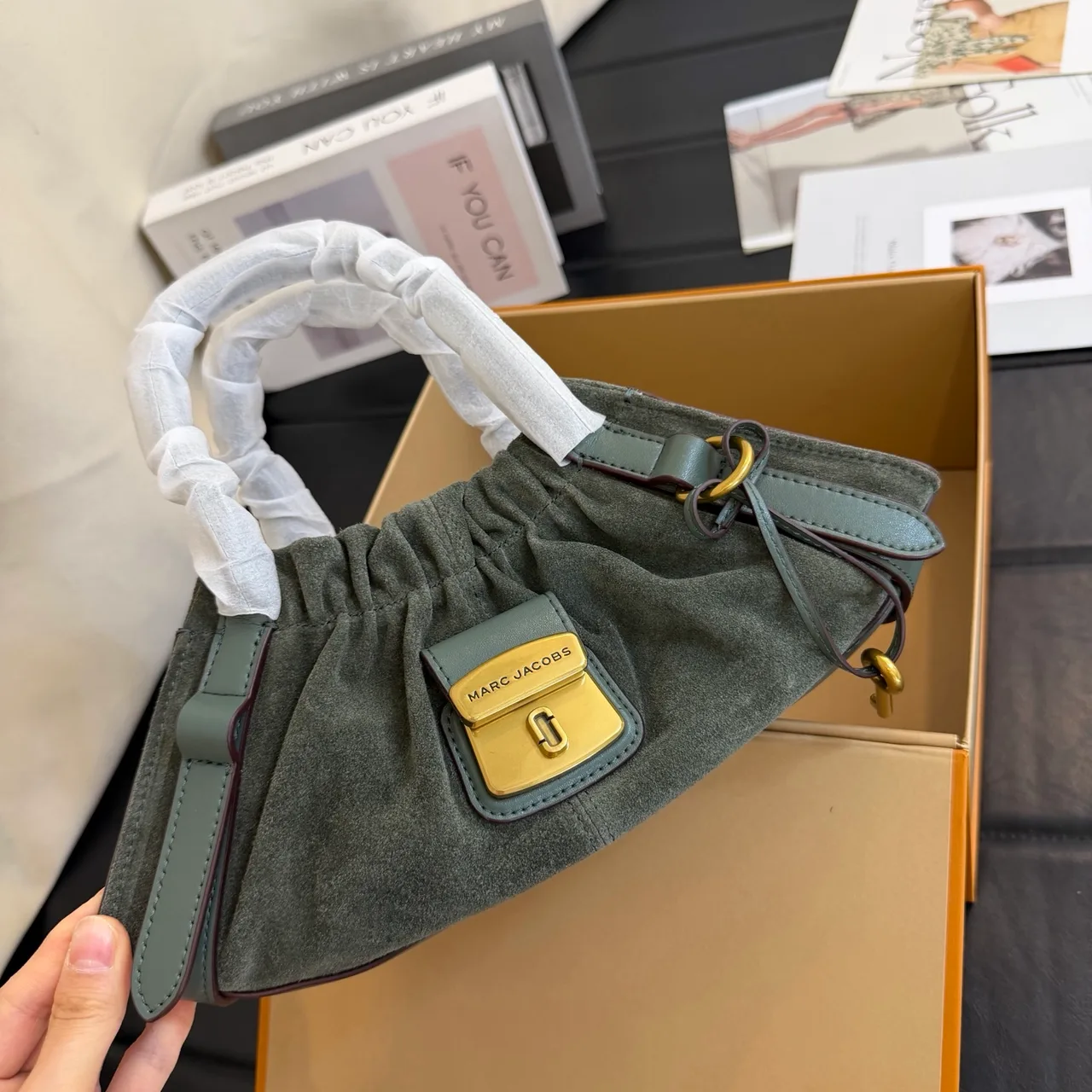 Marc Jacobs Cowhide Drawstring Shoulder Bag in Green · view 3
