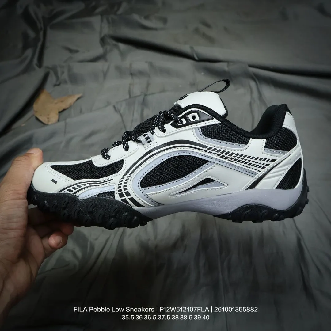 Fila Sneakers in White · view 3