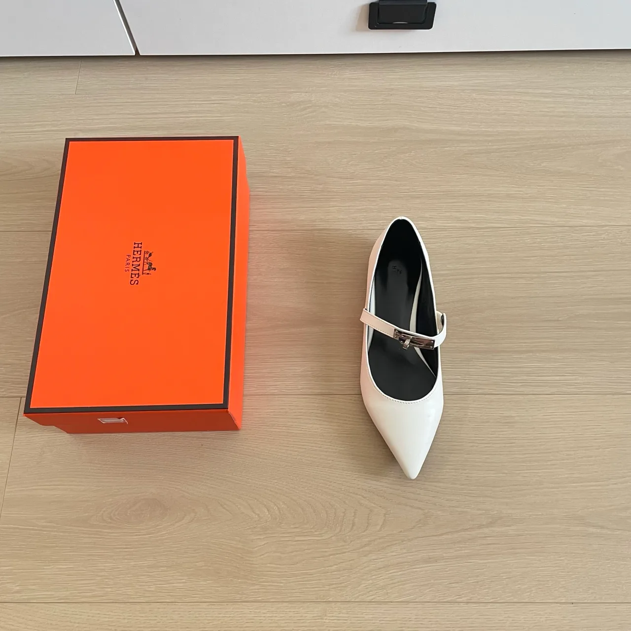 Hermes Leather H-Strap Pointed Pumps in White · view 7