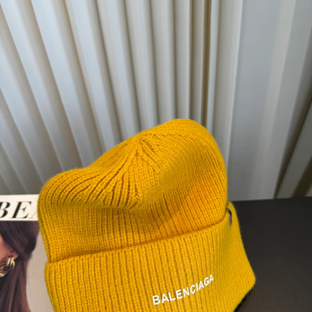 Balenciaga Beanie in Yellow · view 7