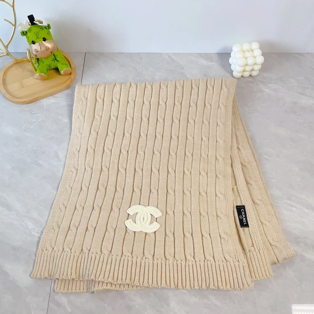 Chanel Wool Hat and Scarf Set in Beige · view 1