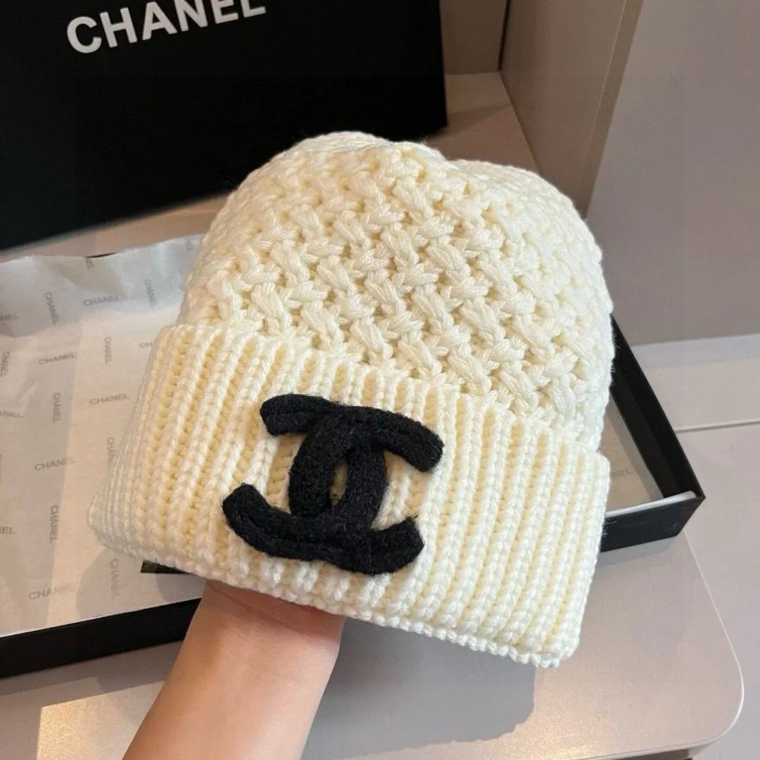 Chanel Beanie in Cream · view 5