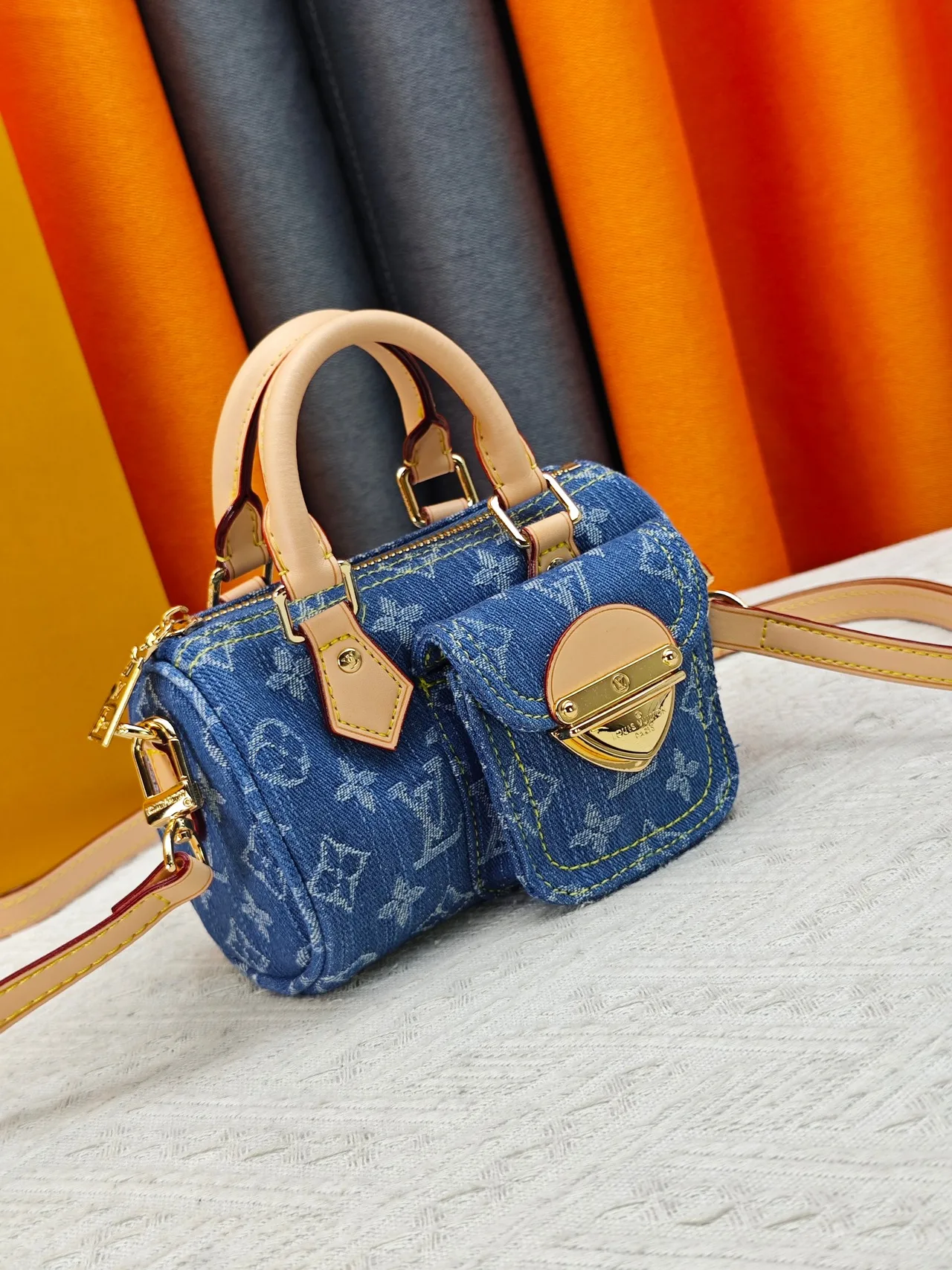 Louis Vuitton Top-Handle Bag in Blue · view 2