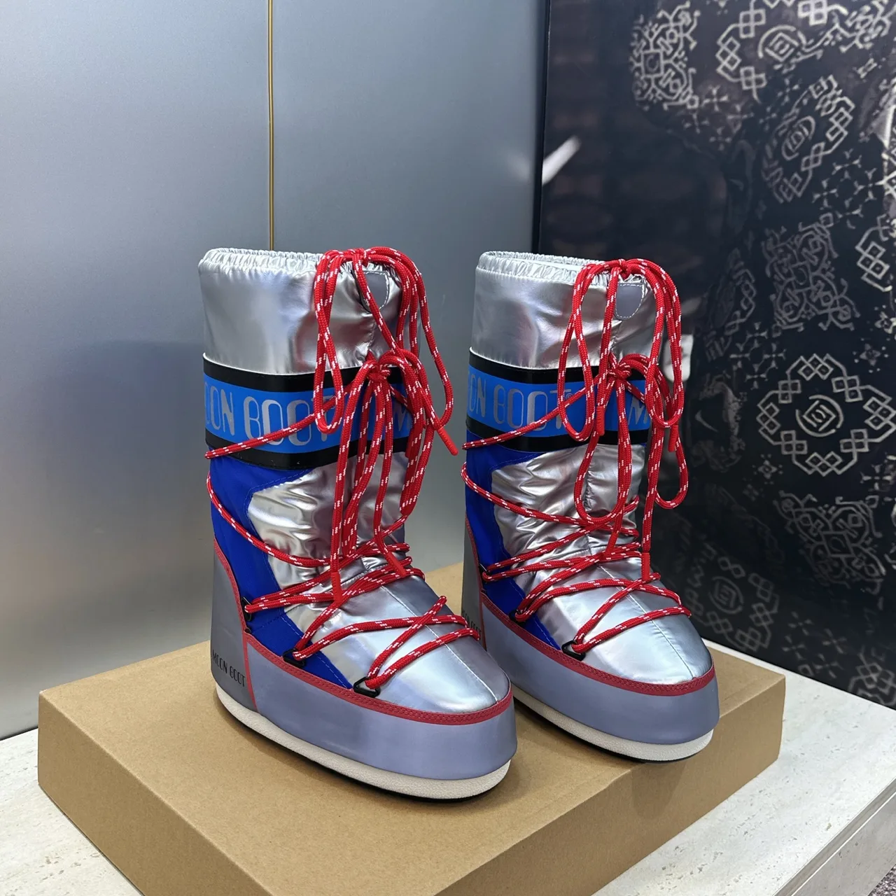 Moon Boot Glossy Park Soulmate Snow Boots in Silver · view 1