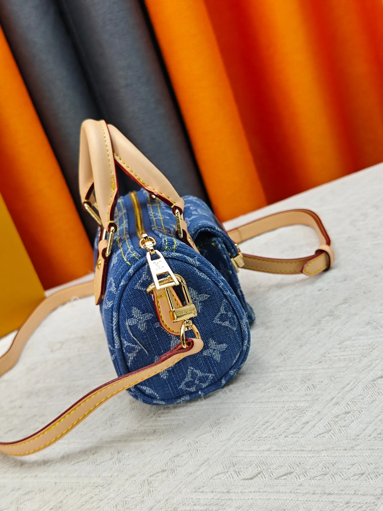 Louis Vuitton Top-Handle Bag in Blue · view 3