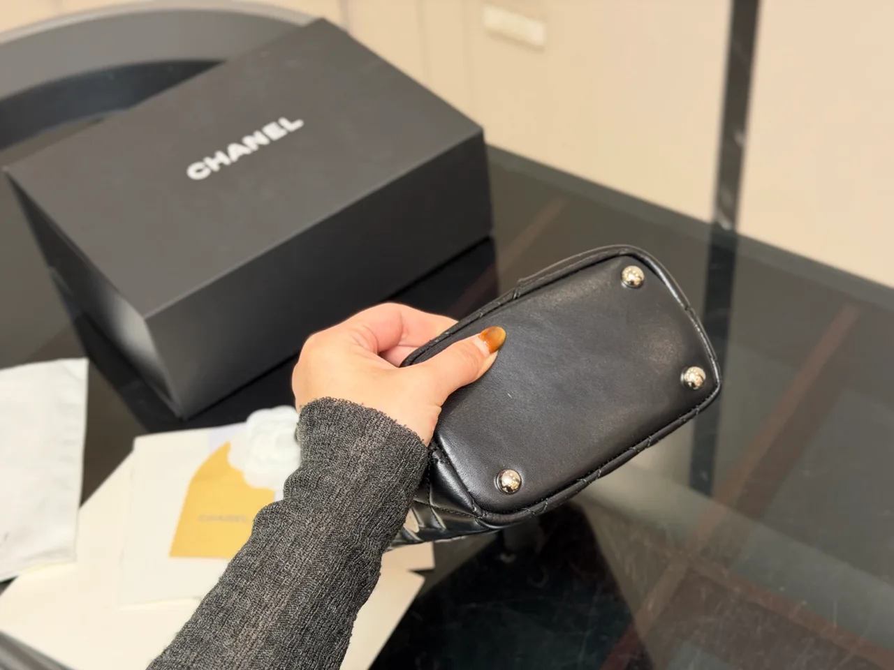 Chanel Bucket Bag in Black · view 9
