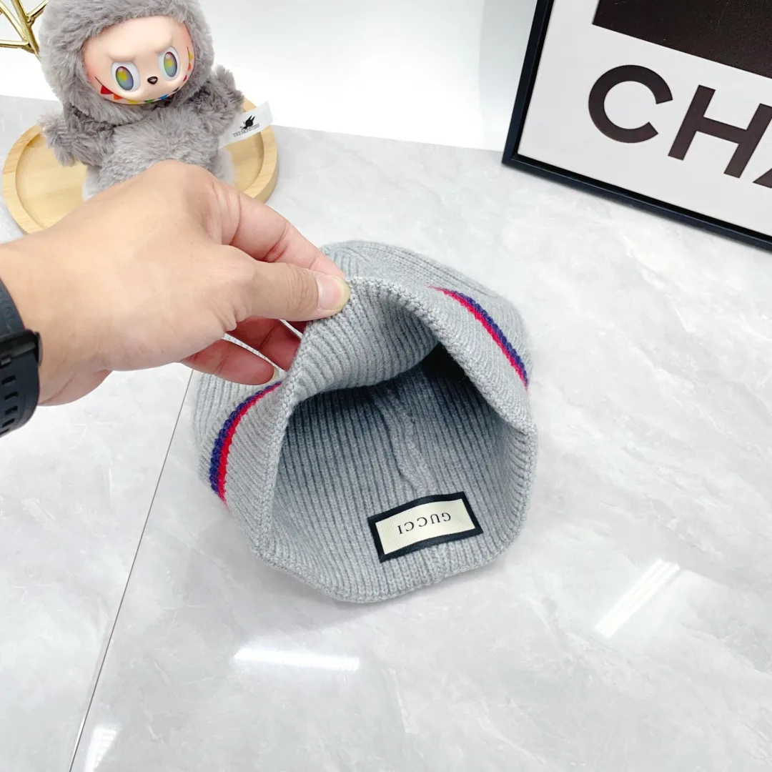 Gucci Wool Ribbed Striped Hat Scarf and Gloves Set in Grey · view 6
