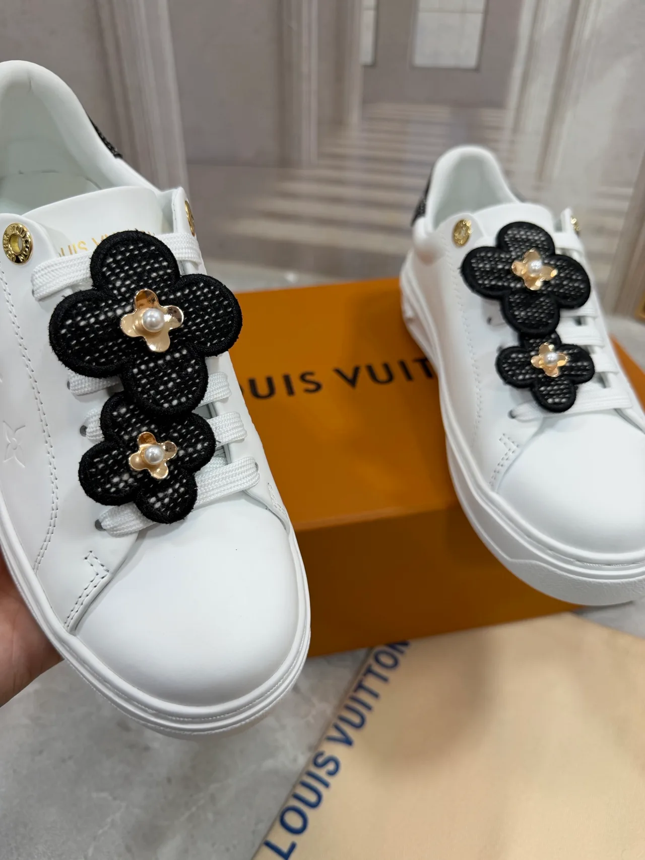 Louis Vuitton Ribbed Flower Detail Sneakers in White · view 7