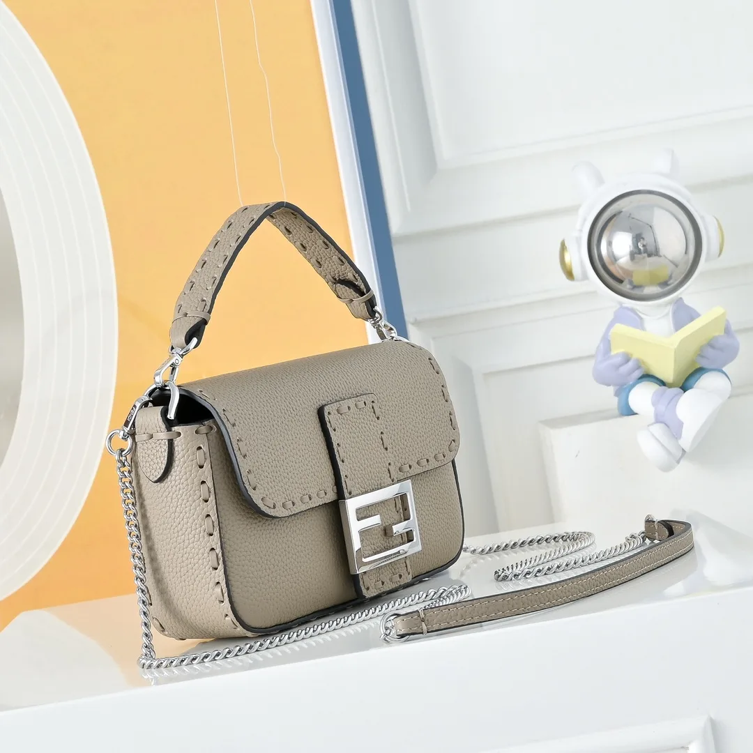 Fendi Baguette Smooth Bag in Grey · view 3