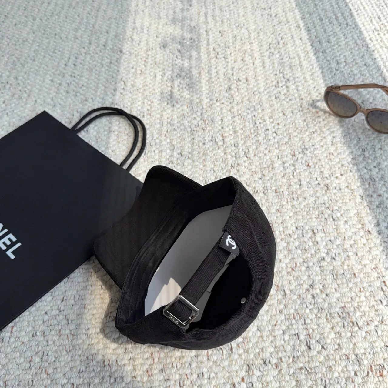 Chanel Baseball Cap in Black · view 5