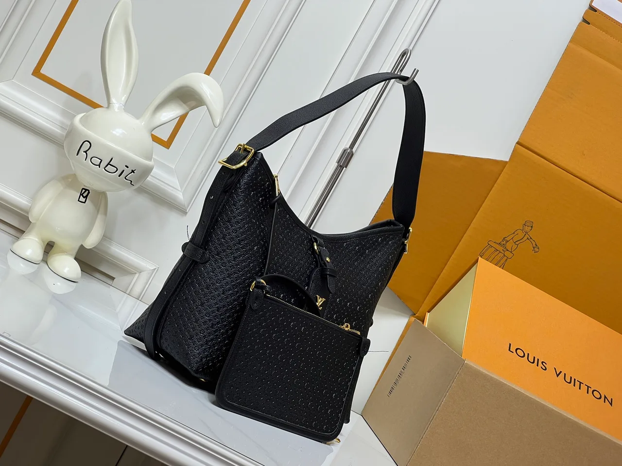 Louis Vuitton Leather Carryall with pictured zip pouch in Black · view 7