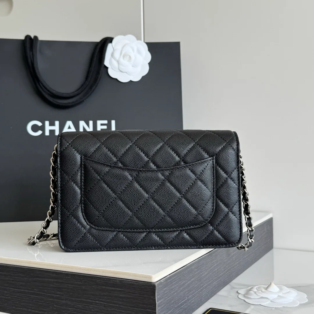 Chanel Calfskin Quilted Clutch in Black · view 3
