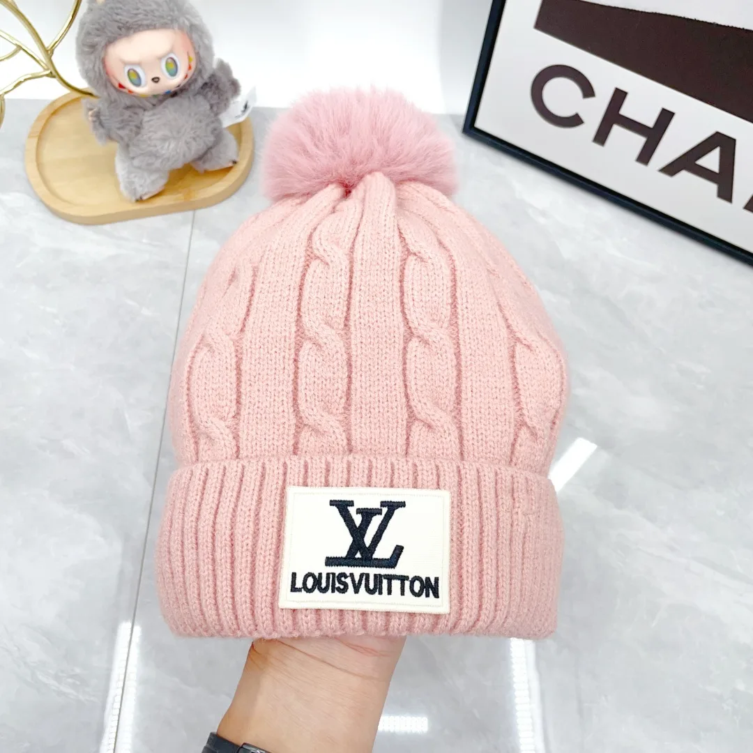 Louis Vuitton Wool Pom-Pom Hat and Scarf Set in Pink · view 5