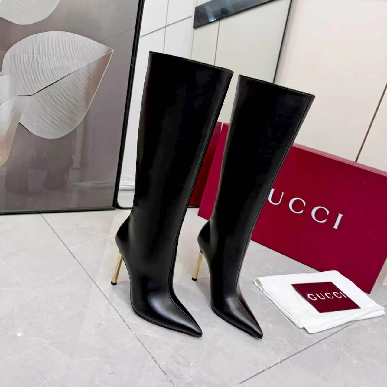 Gucci Cowhide Glossy Pointed-Toe Knee-High Boots in Black · view 5