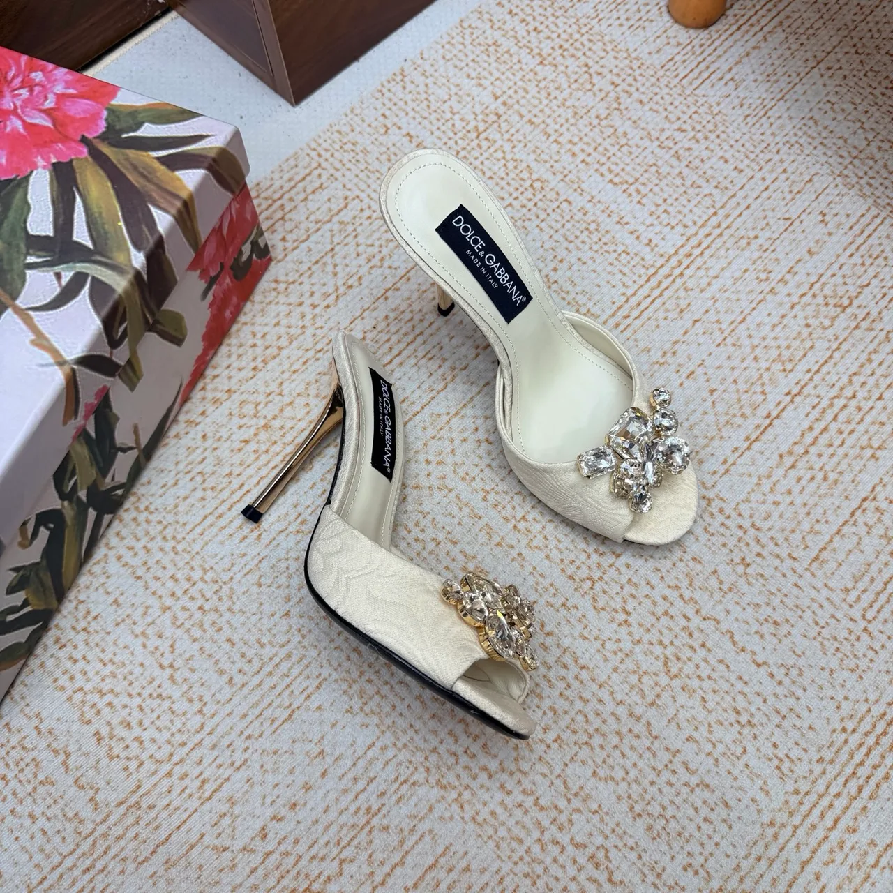Dolce & Gabbana Mules in Cream · view 8