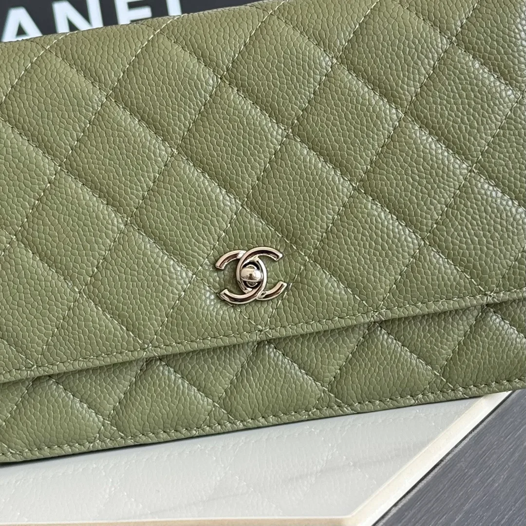 Chanel Calfskin Smooth Quilted Chain Wallet in Green · view 6