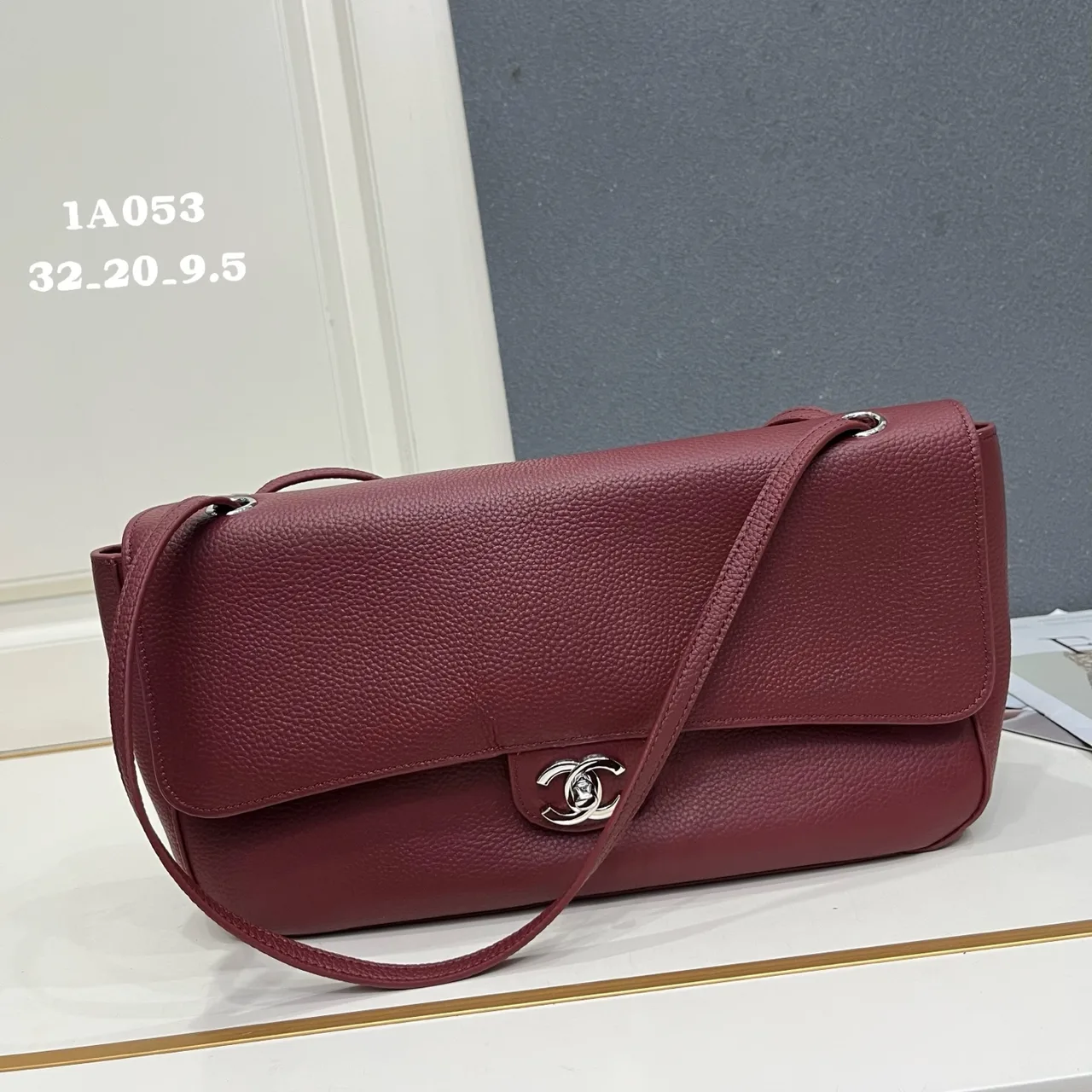 Chanel Smooth Handbag in Burgundy · view 1