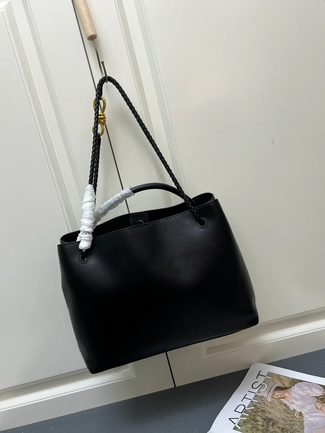 Bottega Veneta Calfskin Woven Tote in Black · view 3