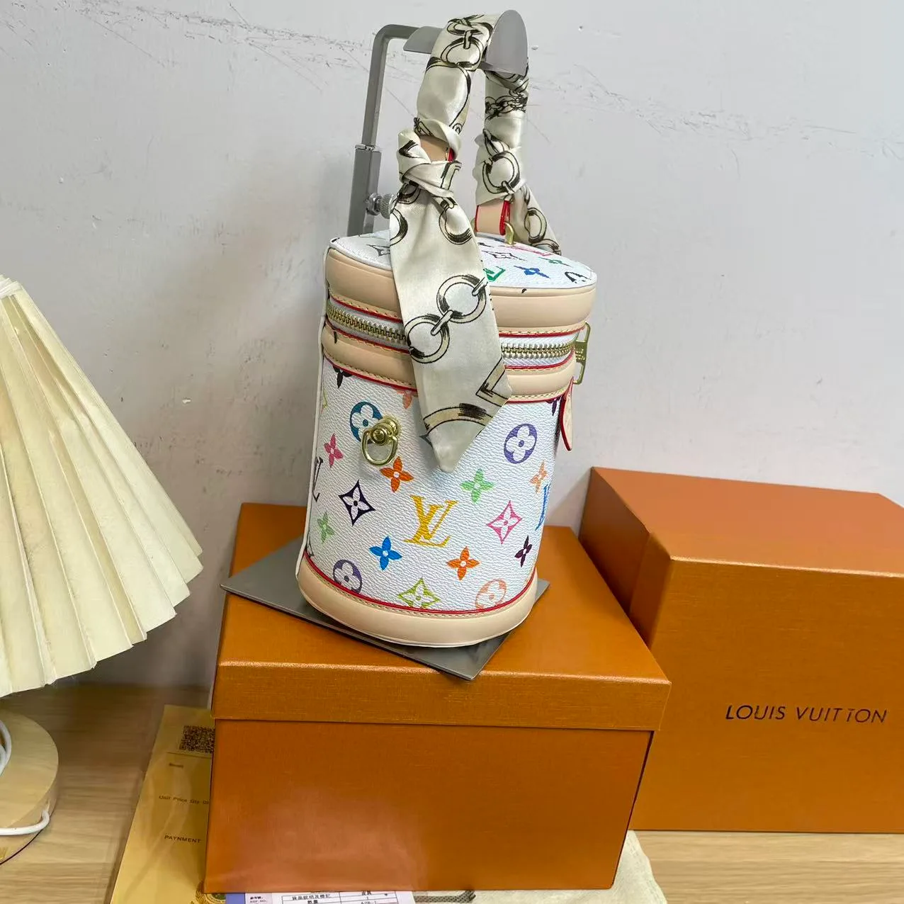 Louis Vuitton Cylindrical zip bucket bag in Black & Green & Cream & Brown & White · view 7