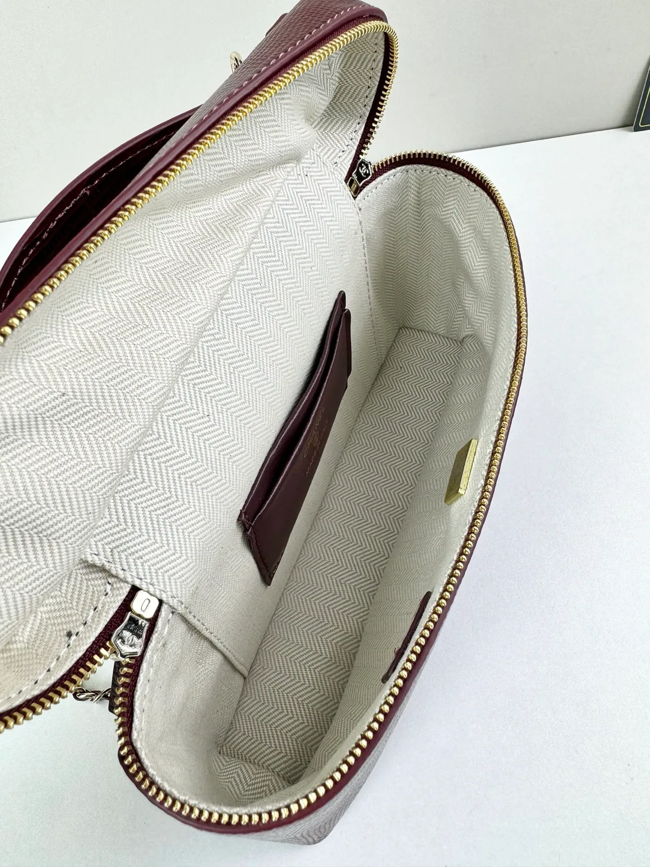 Chanel Cowhide Smooth Crossbody Bag in Burgundy · view 8