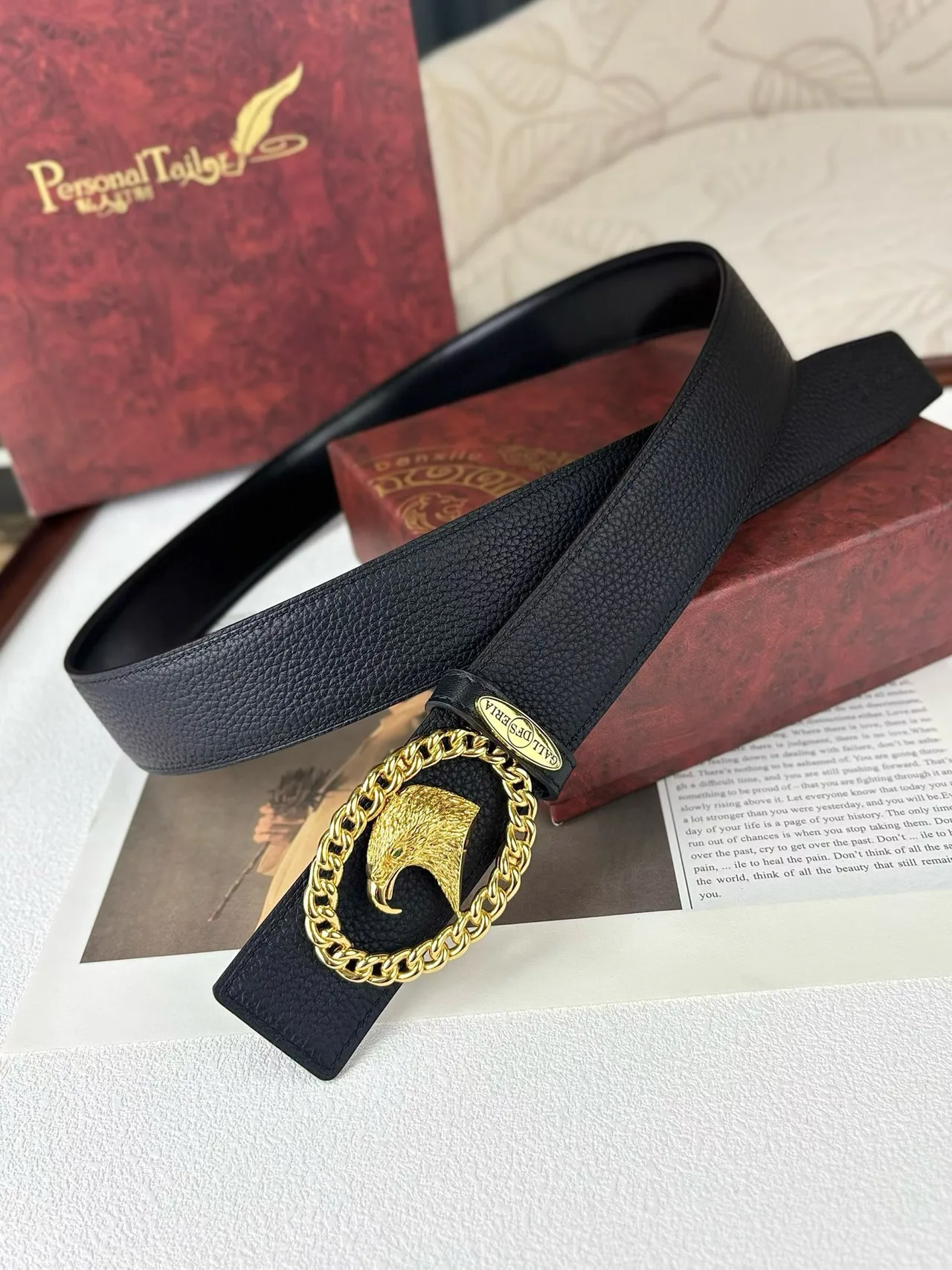 GALLDESERIA Eagle Buckle Belt in Black · view 3