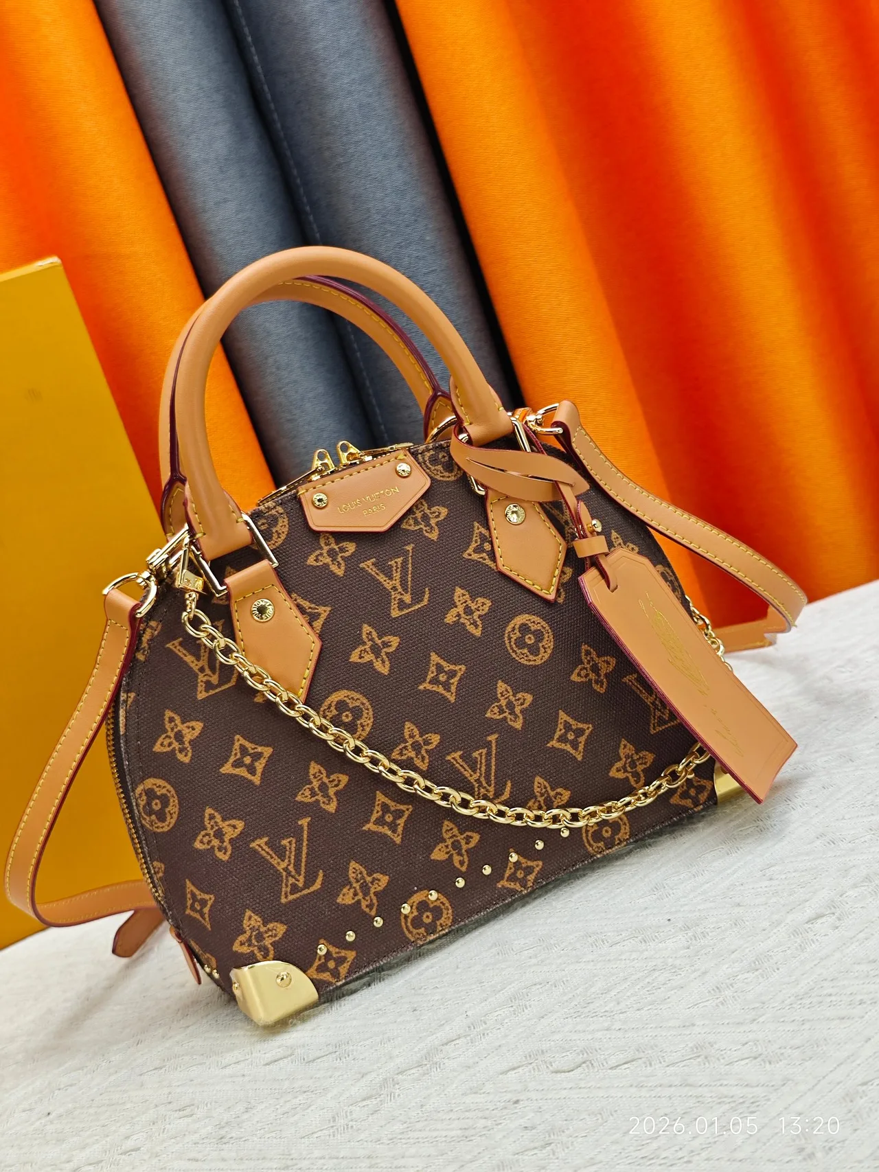 Louis Vuitton Top-Handle Bag in Brown · view 2