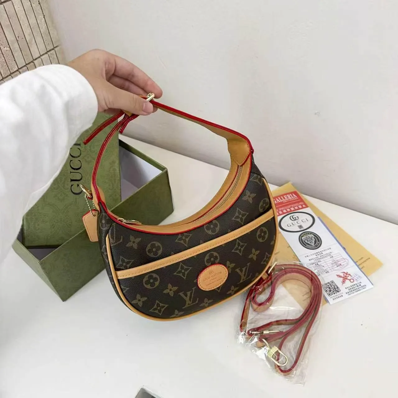 Gucci Crescent shoulder bag in Black & Brown & Yellow & Grey · view 2