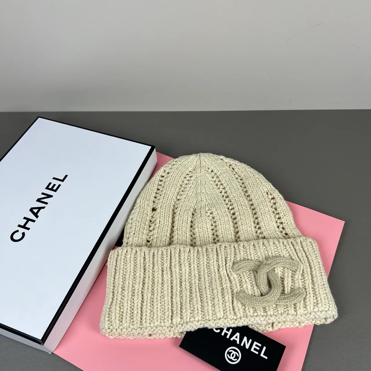 Chanel Cable-Knit Beanie in Beige & Grey · view 6