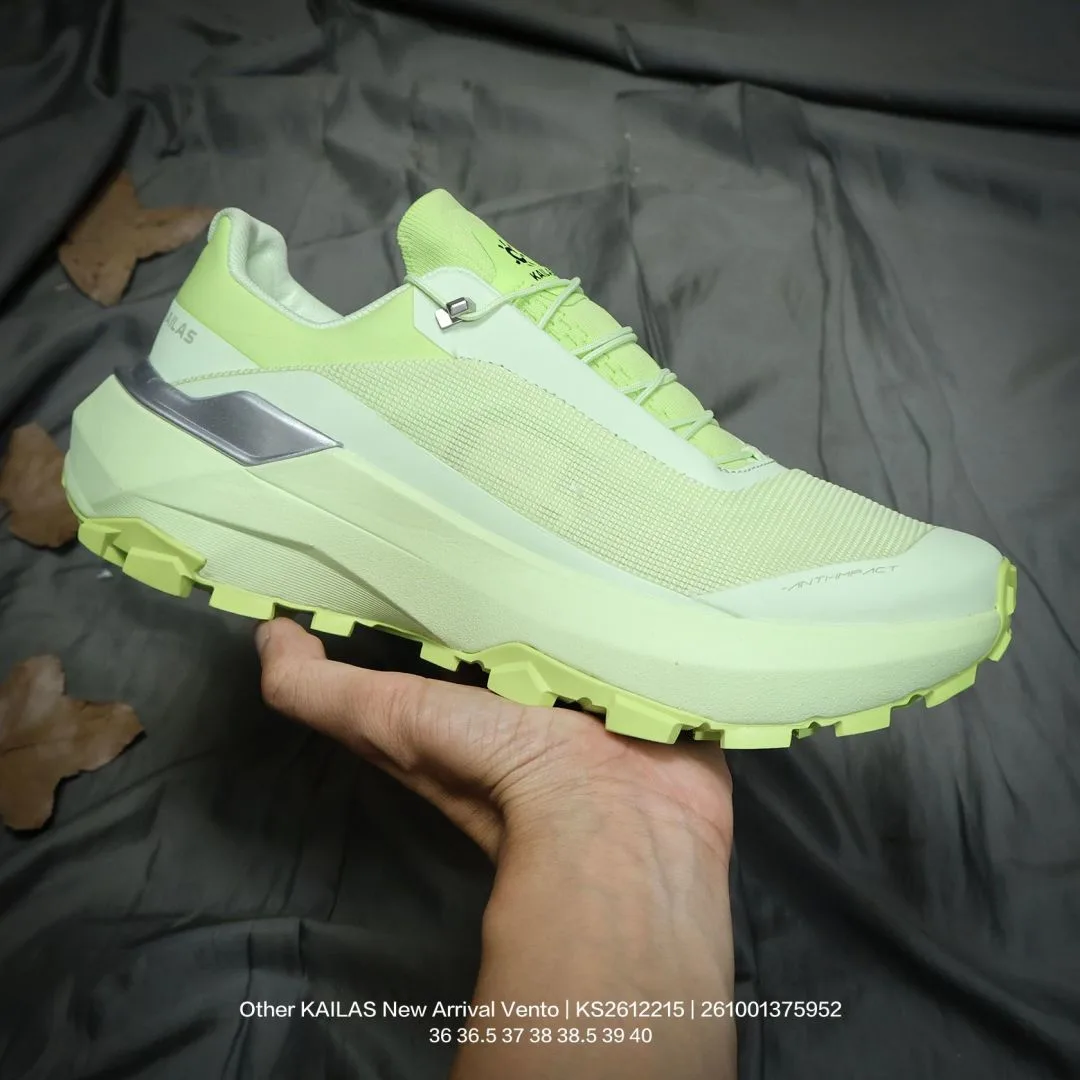 Kailas Sneakers in Green · view 2